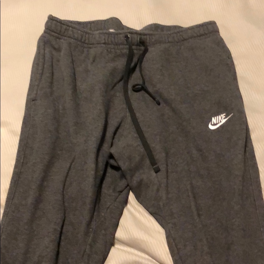 Men’s L Nike Joggers